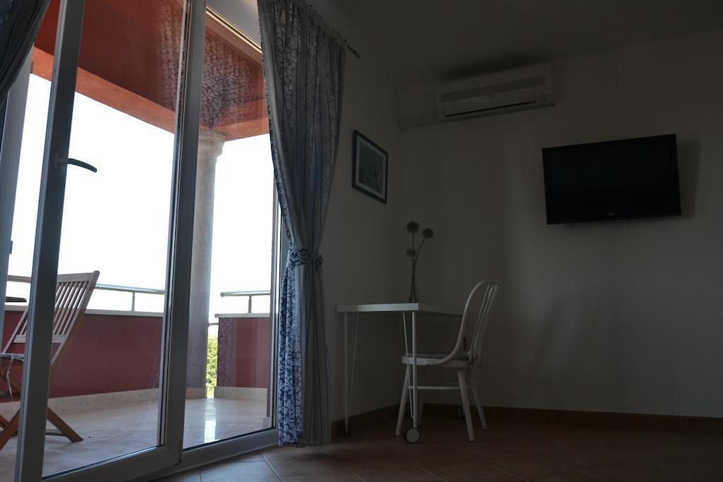 Apartments Roza Medulin Habitación foto