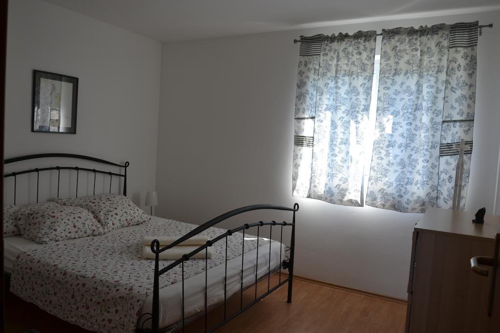 Apartments Roza Medulin Habitación foto